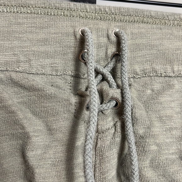 Aerie Shorts Size Medium - Picture 2 of 6